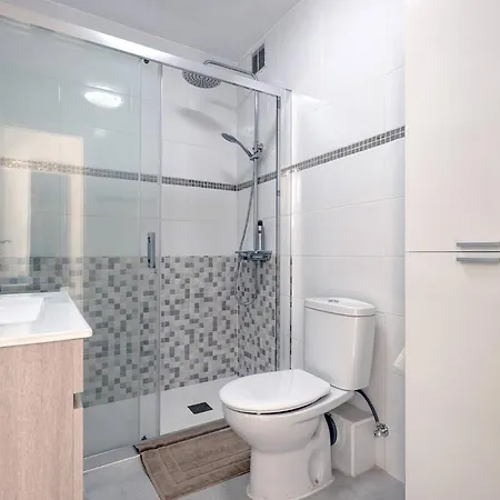 019 Stylish 3 Bed Ibensa Square Apt, Near & Bars Apartman Benalmádena