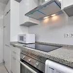019 Stylish 3 Bed Ibensa Square Apt, Near & Bars דירה