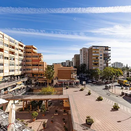 019 Stylish 3 Bed Ibensa Square Apt, Near & Bars דירה *